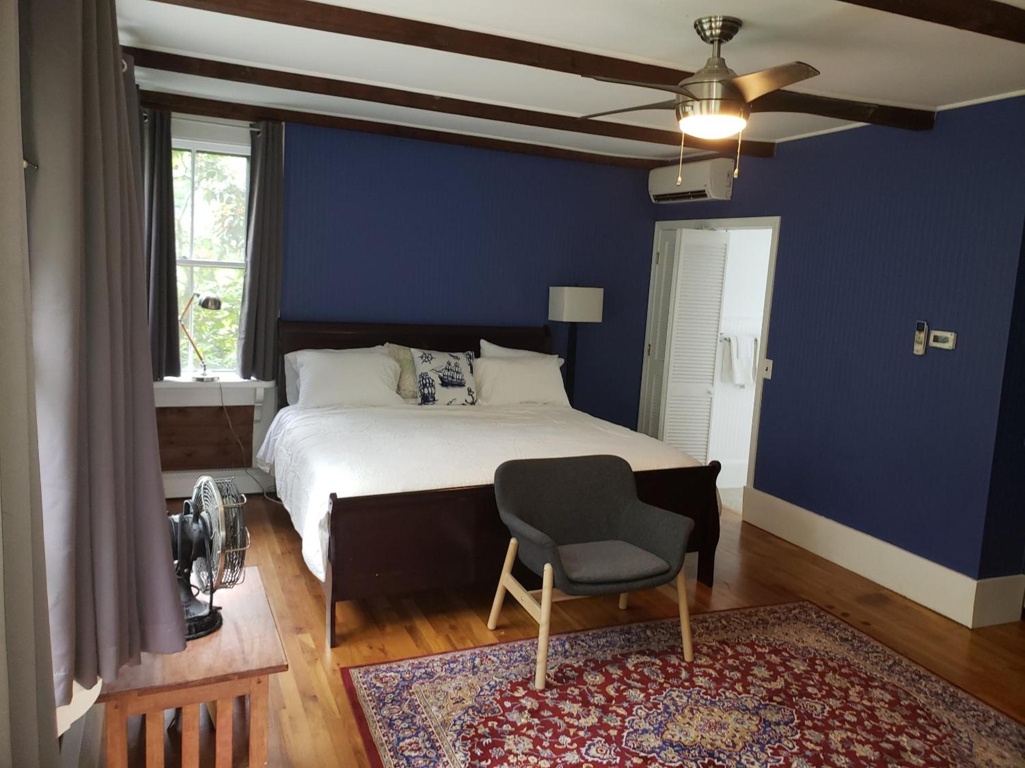 Snug Cottage Provincetown Room photo